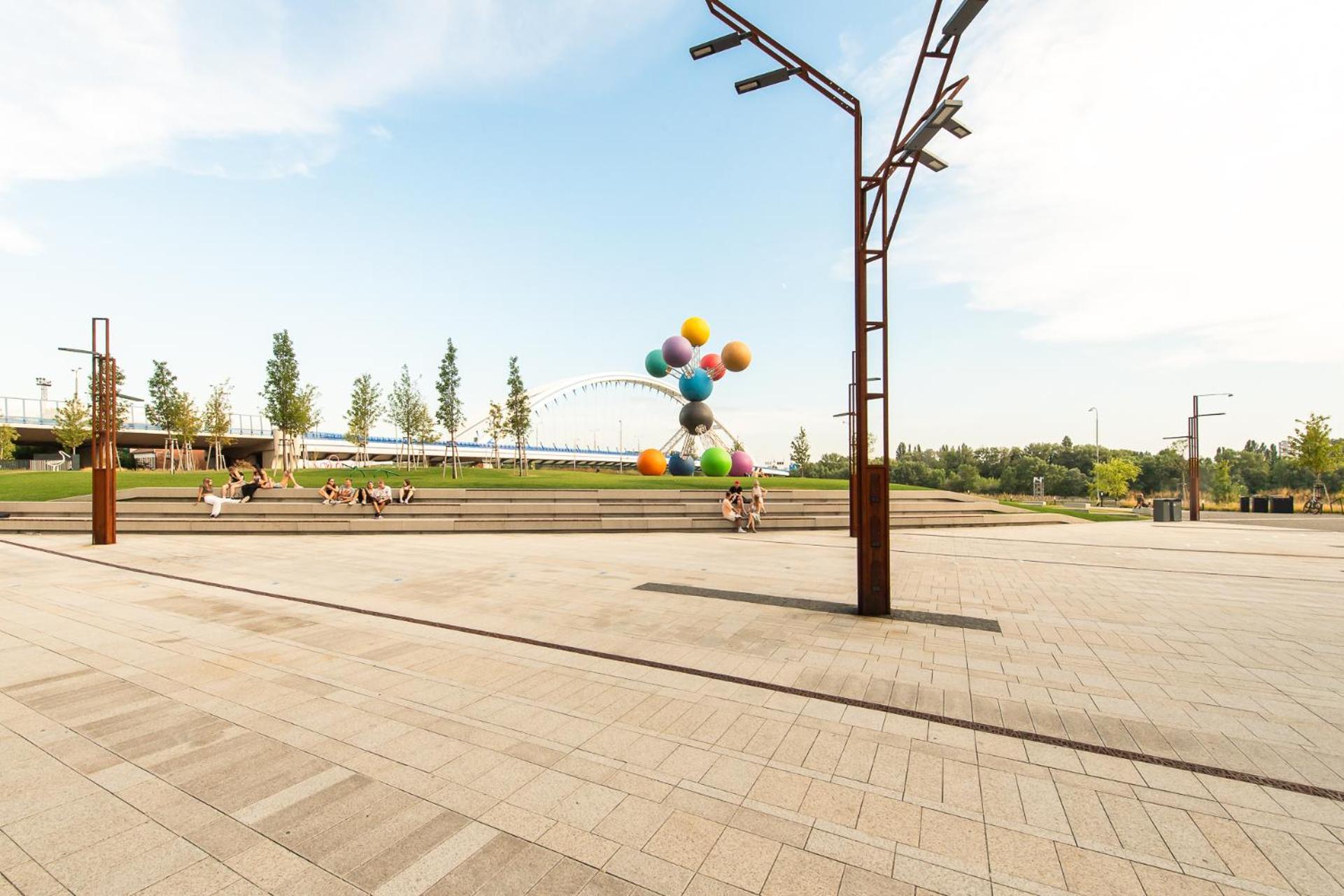 Nikas Eurovea Apartments - Free Parking Bratislava Dış mekan fotoğraf