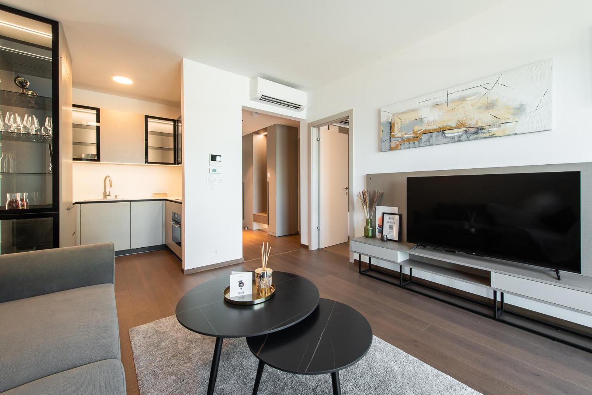 Nikas Eurovea Apartments - Free Parking Bratislava Dış mekan fotoğraf