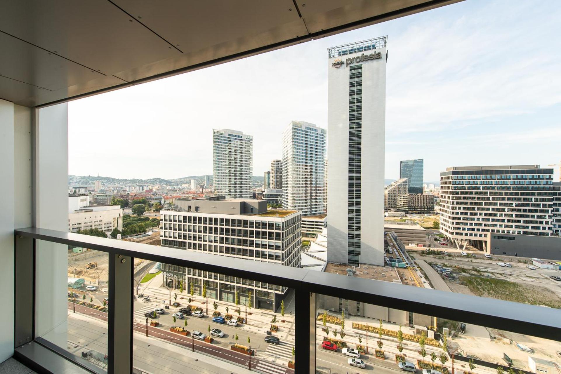 Nikas Eurovea Apartments - Free Parking Bratislava Dış mekan fotoğraf